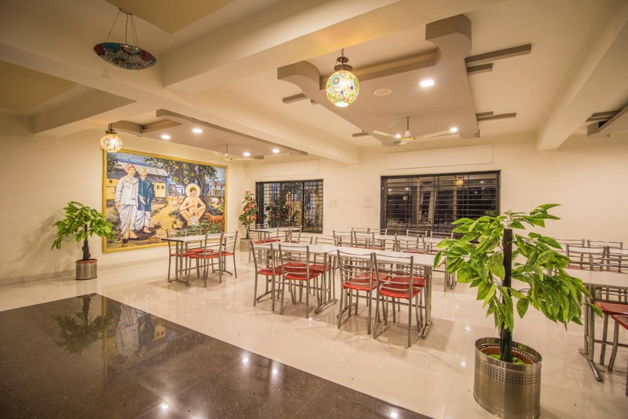 约吉拉赫宫殿酒店 Shegaon 外观 照片